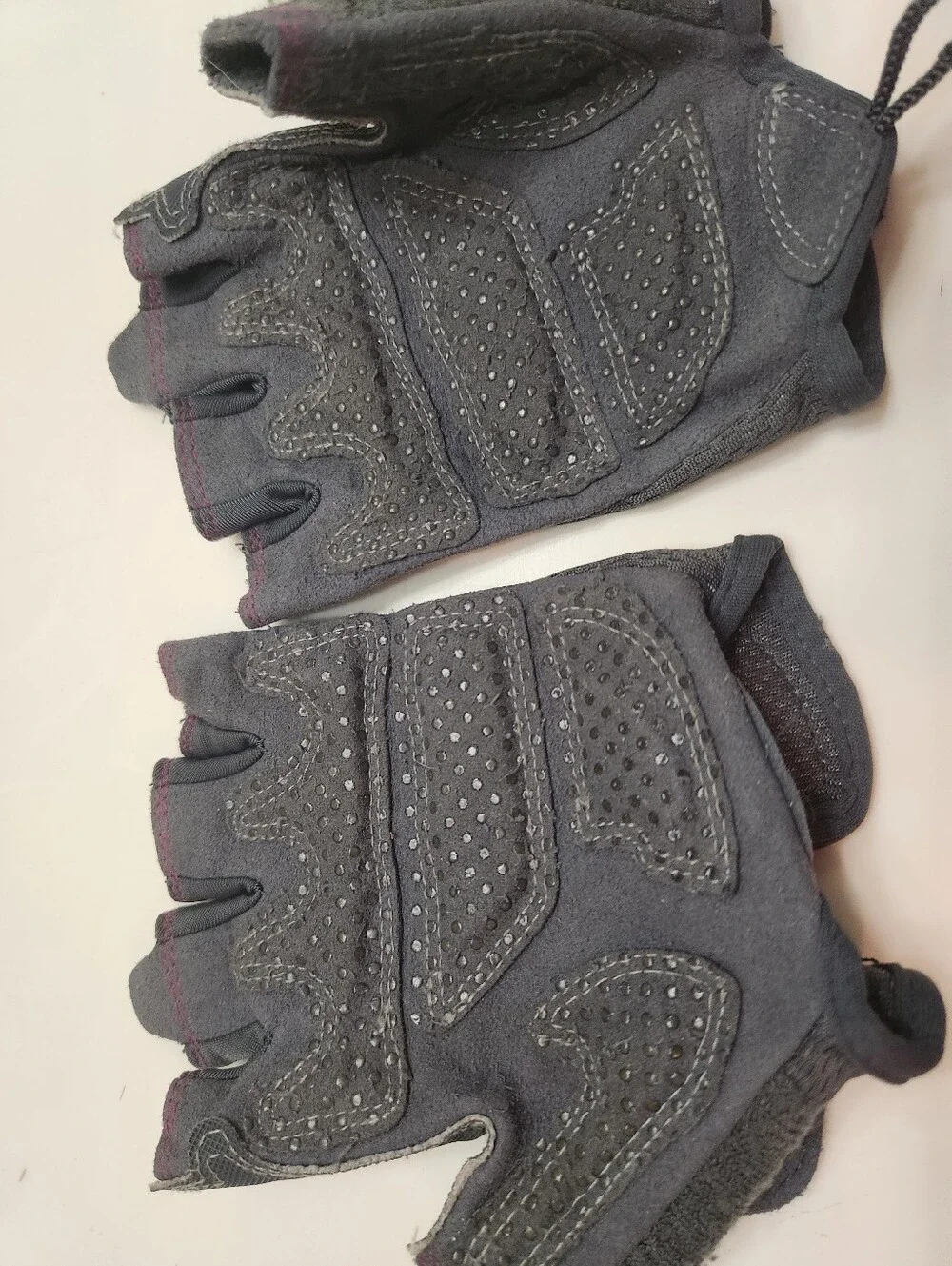 GoFit Women's Xtrainer Cross-Training Gloves
